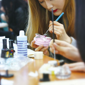 메이크업네일전공 사진