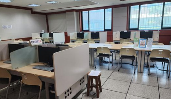 학생식당 내부