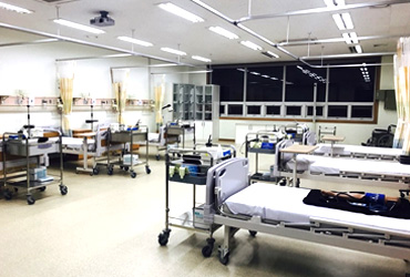 기본간호실습실 내부